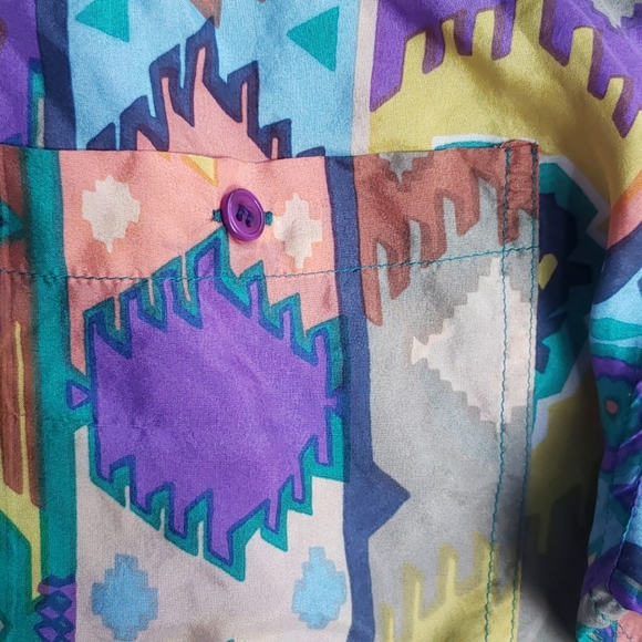 Ladies silk shirt - Picture 3 of 7